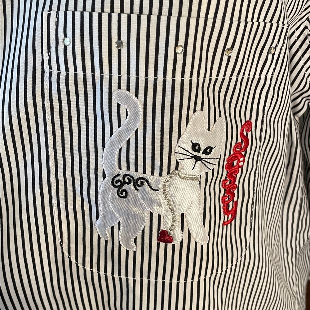 Las Olas Sassy Cat Striped Button-Up Shirt with Cat Embroideries and Bling - Picture 3 of 9
